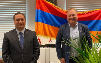 Leon Ammerlaan praat met ambassadeur over vestigingsmogelijkheden in Armenië